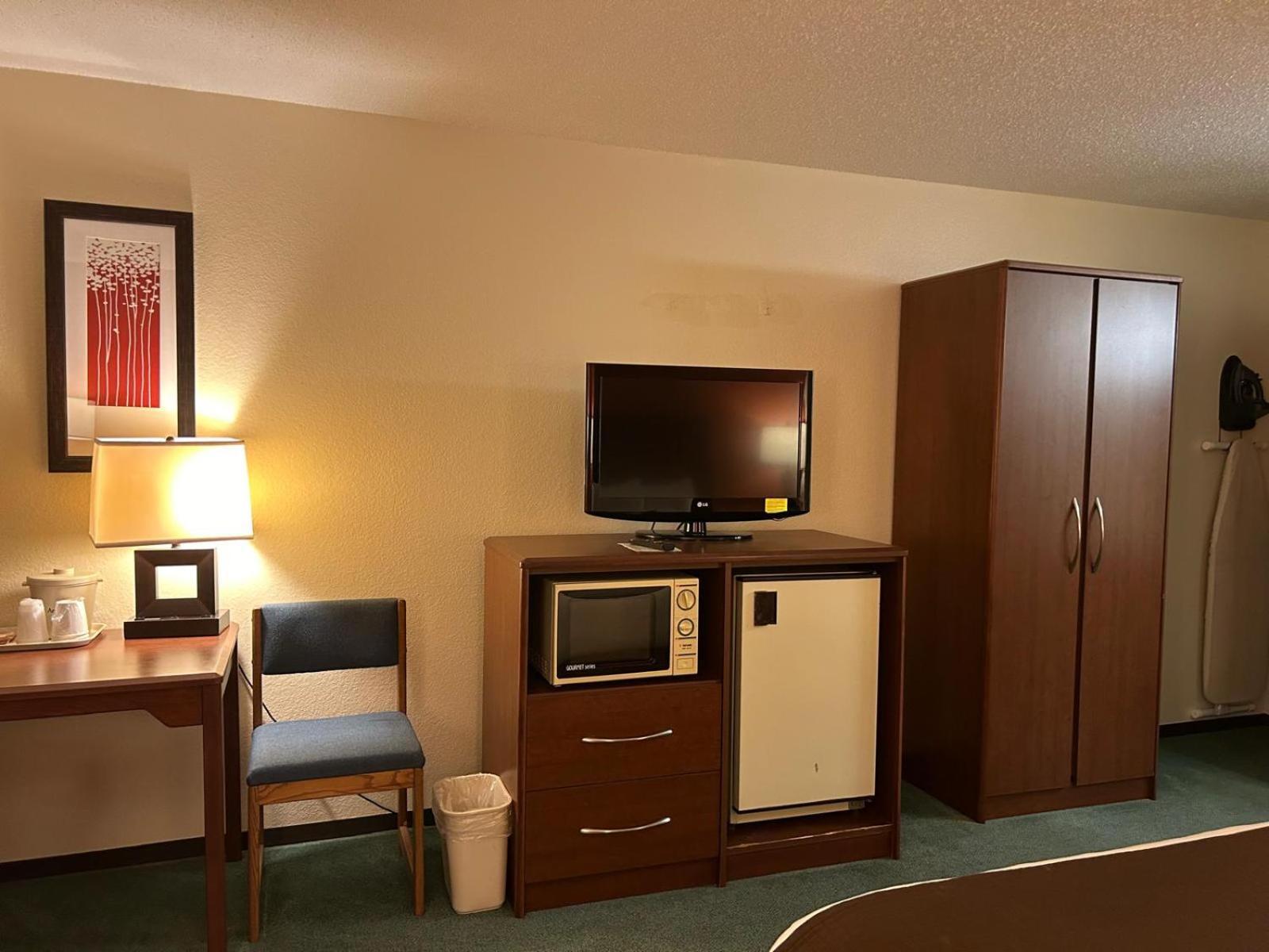 Northwoods Inn & Suites - Blackduck מראה חיצוני תמונה