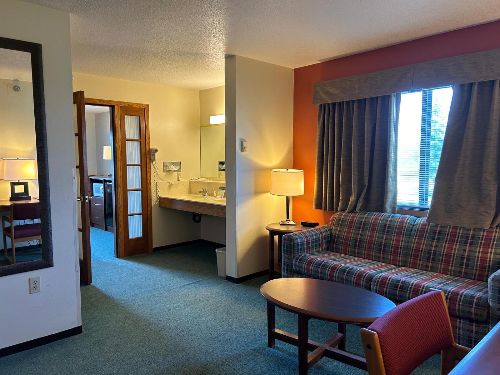 Northwoods Inn & Suites - Blackduck מראה חיצוני תמונה