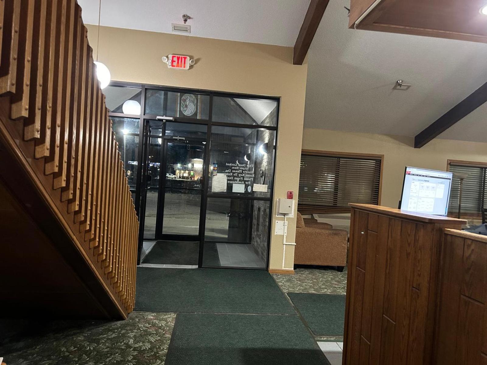 Northwoods Inn & Suites - Blackduck מראה חיצוני תמונה