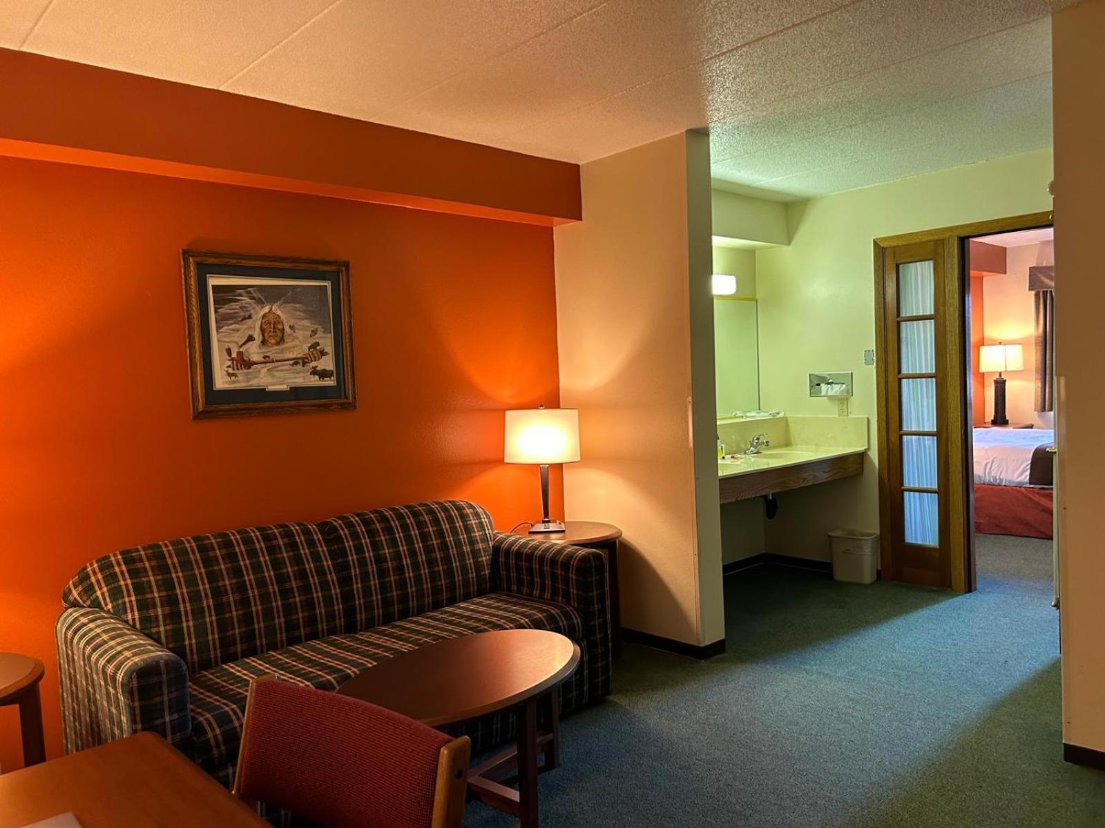 Northwoods Inn & Suites - Blackduck מראה חיצוני תמונה